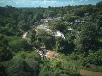 Villa Rock Stop Falls
