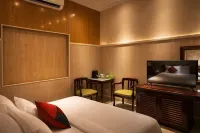 Sevendays Hotel - parking