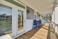 Spacious Coastal Gem on Oak Island 100 Yds to Sand - Beach