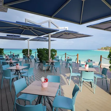 Divi Dutch Village Beach Resort Отели рядом с достопримечательностью «Пляж Палм-Бич»