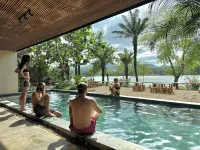 Va Riverside Retreat - Pools