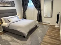 Five‑Star Inspired Private Suite- Downtown Access Hotels near Shawnessy C Train