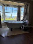 Crown Mansion Boutique Hotel & Villas - Hot Tub