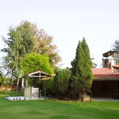 The Mannat Farms