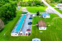 Cadiz Motel by OYO on route 250 - Motels