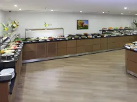 森巴拉克市酒店 - 早餐