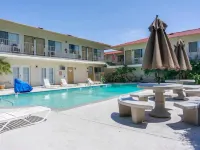 California Suites Hotel Hotels near Green Flash Brewery