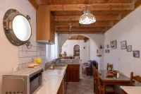 Anemelo Beach House in Panormos - Homestays