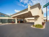 Quality Inn and Conference Center I-80 Grand Island Hotels in Alda