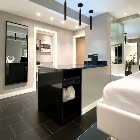 Sybaris Pool Suites