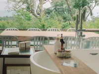 Baan Nhuer Mek Hotels in Mae Taeng
