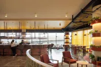 Alt Hotel Ottawa Airport - Barer