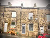Bronte Nook, Haworth Village, Bronte Country - parking