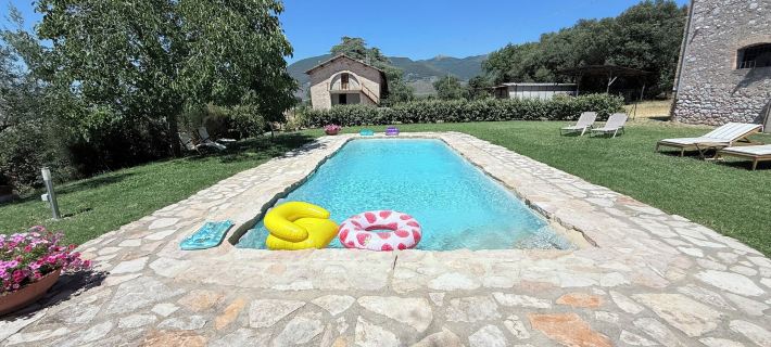 Elegant Farmhouse Retreat in Poreta, Italy Hotels in Spoleto