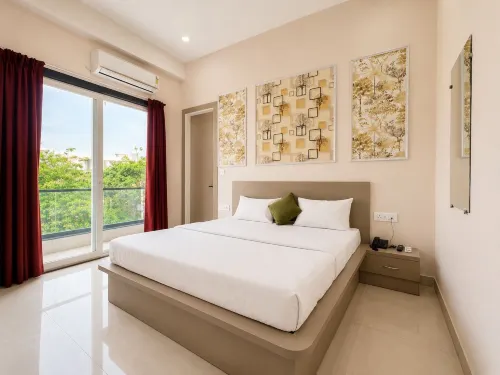 Hotel Blue Fern - Near India Expo Center & Mart , Greater Noida - 2-Star