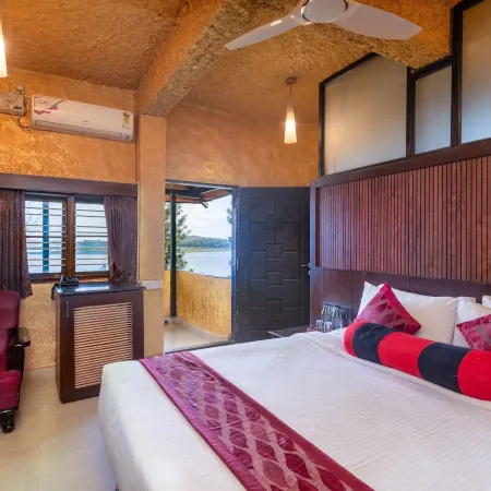Jungle Lake Resort - Sakleshpur