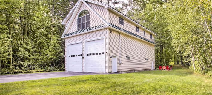 Readfield Retreat w/ Lake Maranacook Views! Ξενοδοχεία στην πόλη Kennebec County