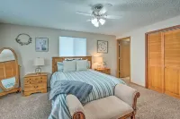 Caldwell House w/ Grill ~ 1 Mi to Downtown! - Parkplatz