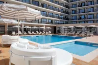 Linda - Beach resorts