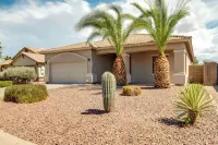 Golf, Gamble, Relax Poolside! Maricopa Desert Home - Wi-Fi