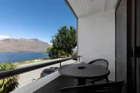 Lakeside Motel - Bjergudsigt