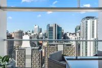 City Heights! 2Bed/1Bath/1Car/Views ~ CBD - ジム