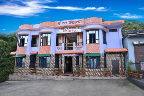 Goroomgo Kaushalya Residency Uttarakhand - parking