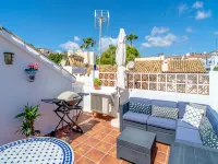 Holiday Home in Nerja with Sea Views & Pool - Bungalows