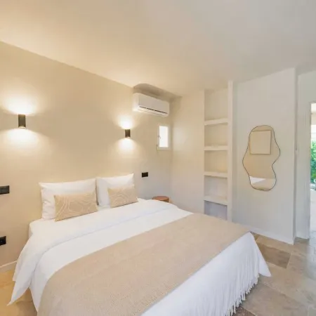 Modern House a/c Pool 1br/ 2P - Font Mourier