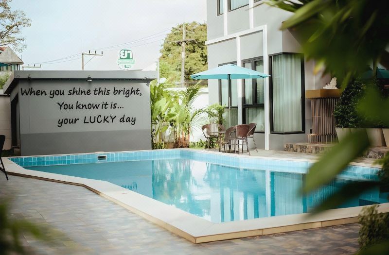 The Lucky Beach Aonang