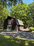 Snow Blanket Barn - Cozy 3Br Family Retreat in Gardner, MA - 4 tähden