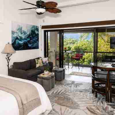 Hanalei Hideaway-Oceanfront, Mtn & Waterfall Views, Top Floor, No Stairs Rooms