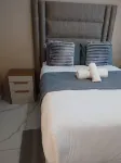 Menlyn Lux Suites where comfort meets luxury - 3-نجوم
