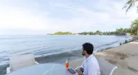 Bamboo Paraiso Resort at Bolo Beach - Bãi biển