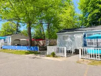 Cozy 2Br Cottage • Walk to Beach 1 • Free Parking & WiFi - 2-Star