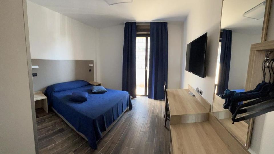 Tiby Hotel