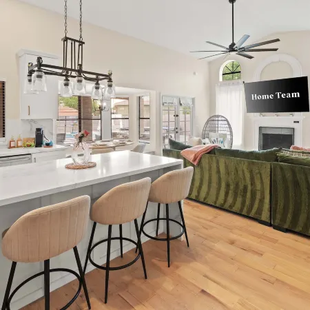 The Ultimate Stay Play Retreat 4BR Sleeps 13