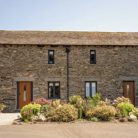 Stunning 3 bed cottage with exceptional views over fields and the Lakeland fells