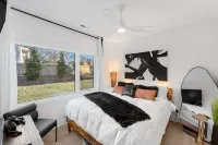 Downtown Raleigh Rooftop Retreat - Skyline Views - Kondo