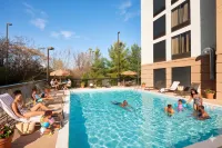 BNA SUITES by IHG - Airport Shuttle
