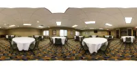 Holiday Inn Express & Suites MADISON-VERONA by IHG - Airport Shuttle