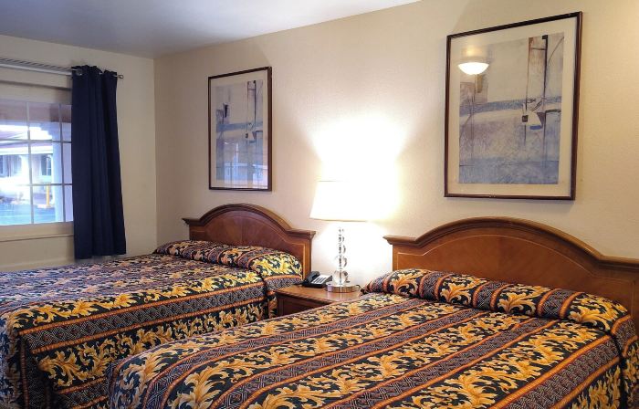 Holiday Motel Oakdale