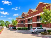 Texas Bungalows Hotel & Hotel Que at Lakeline Austin Cedar Park - 2-Star