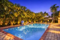 Aventura Lakefront - Homestays