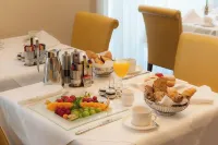Hotel Ambassador - breakfast