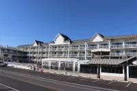 Montreal Beach Resort - 3-Star