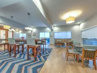 Hampton Inn Phoenix-Midtown (Downtown Area) Отели рядом с достопримечательностью «Энканто»