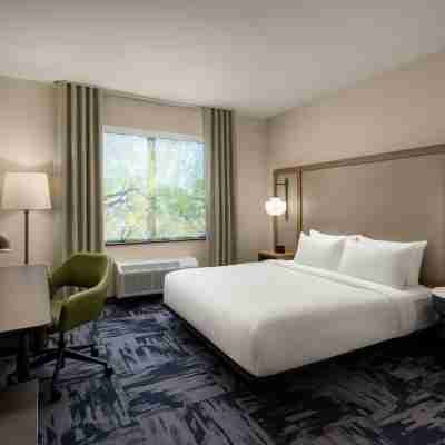Fairfield Inn & Suites Chilliwack Rooms