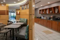 SpringHill Suites Medford - breakfast