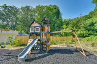 New Home on Lake Michigan's Traverse City West Bay - Homestays
